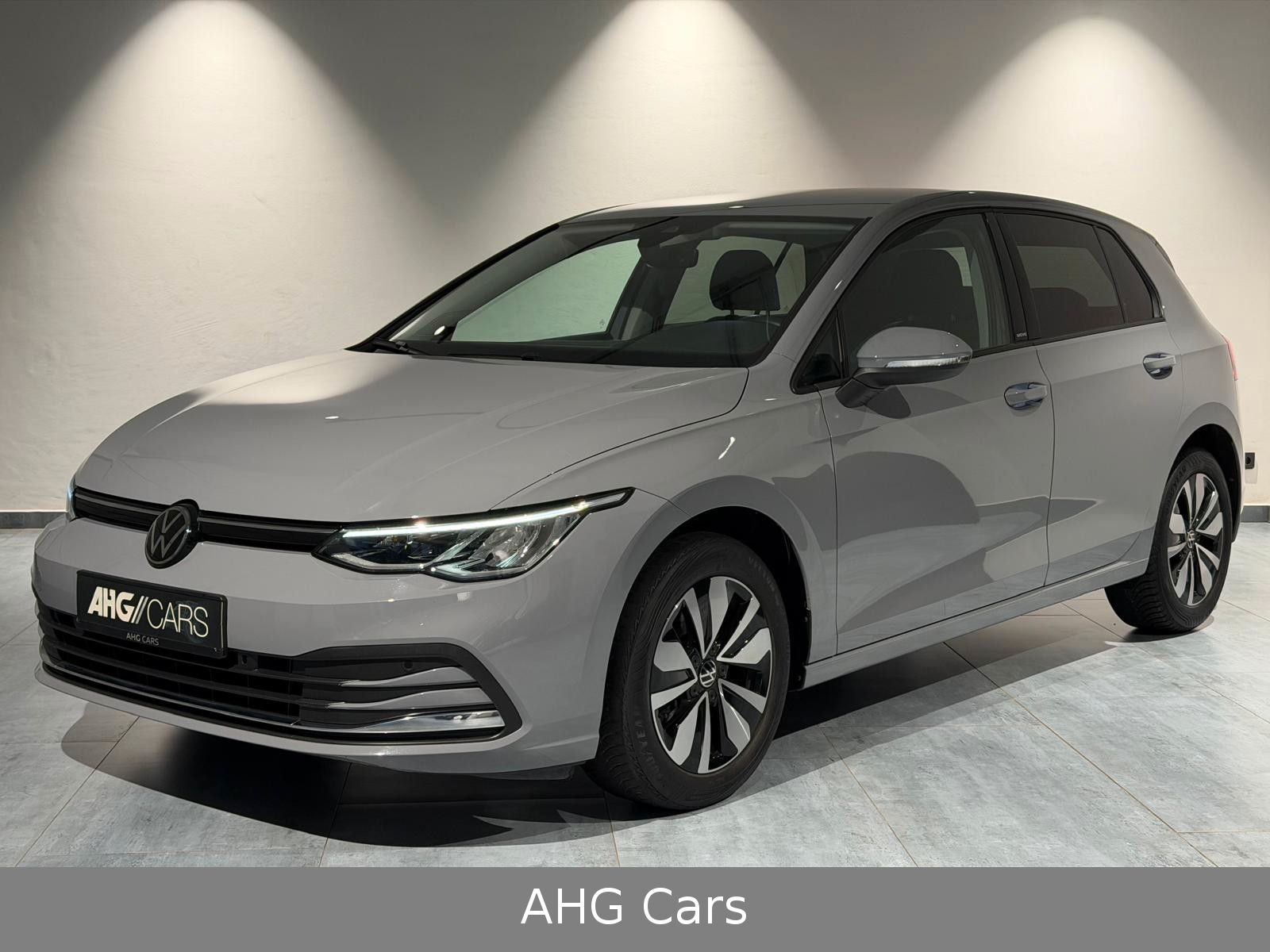 Volkswagen Golf 8 Lim. Move 2,0 TDI DSG*NAVI*LED*R-KAMARA*