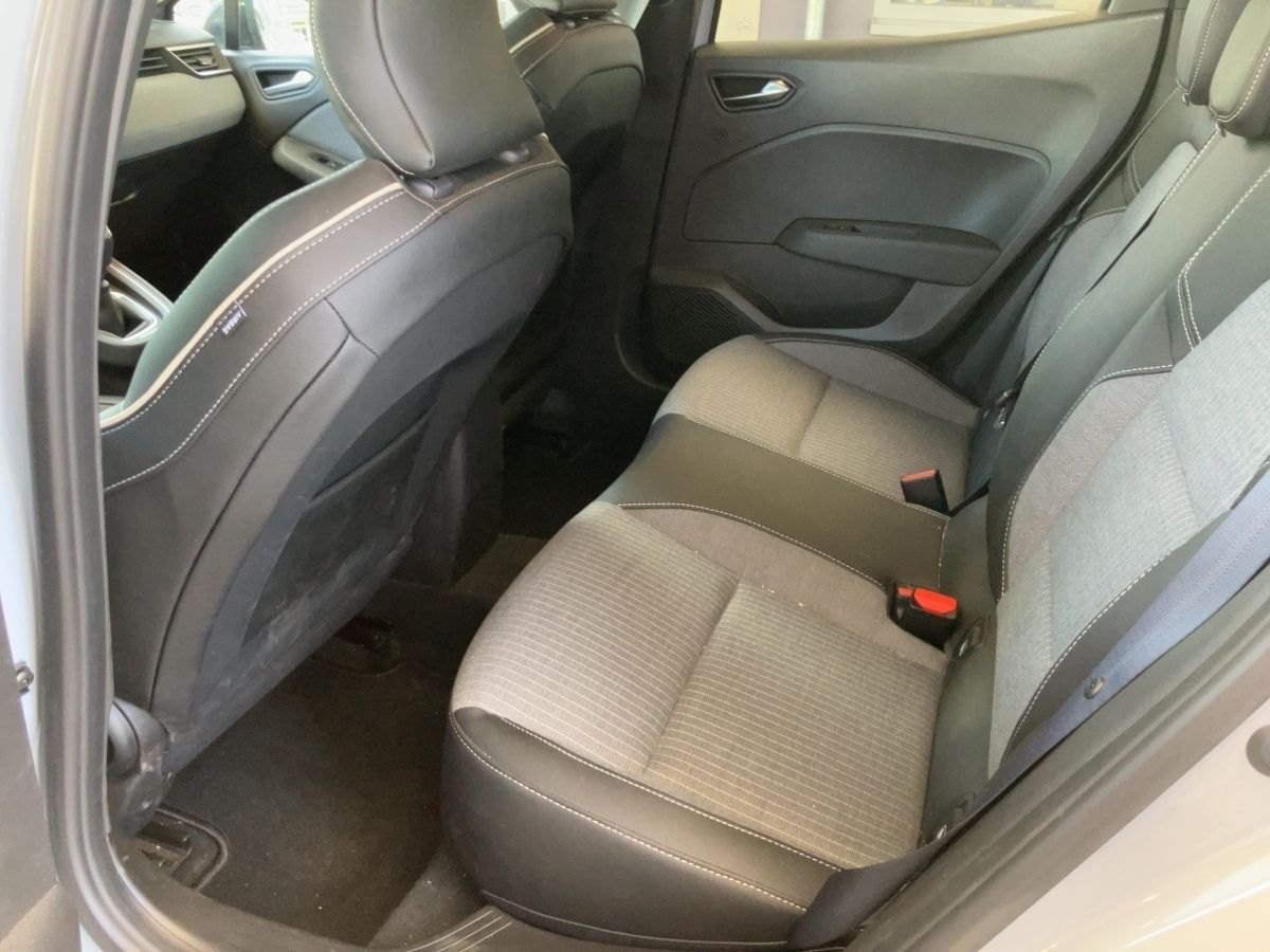 Renault Clio - Bild 8