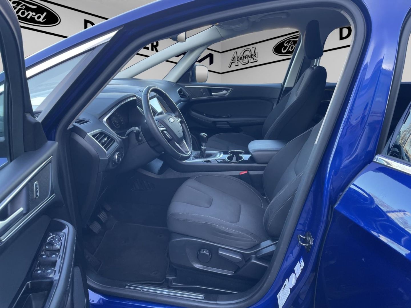 Fahrzeugabbildung Ford S-Max Titanium Navi El. Heckklappe Apple CarPlay