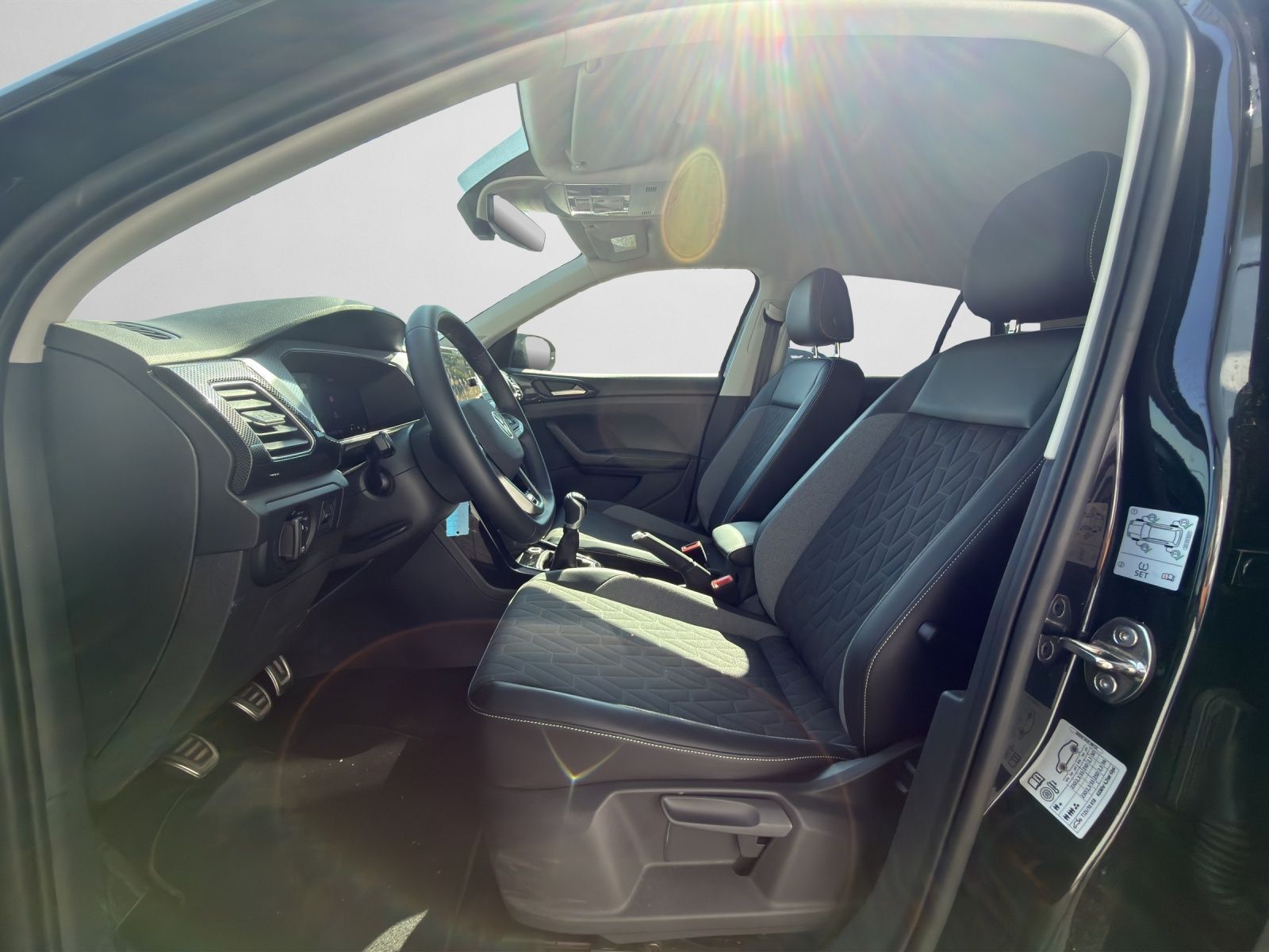 Volkswagen T-Cross - Bild 13