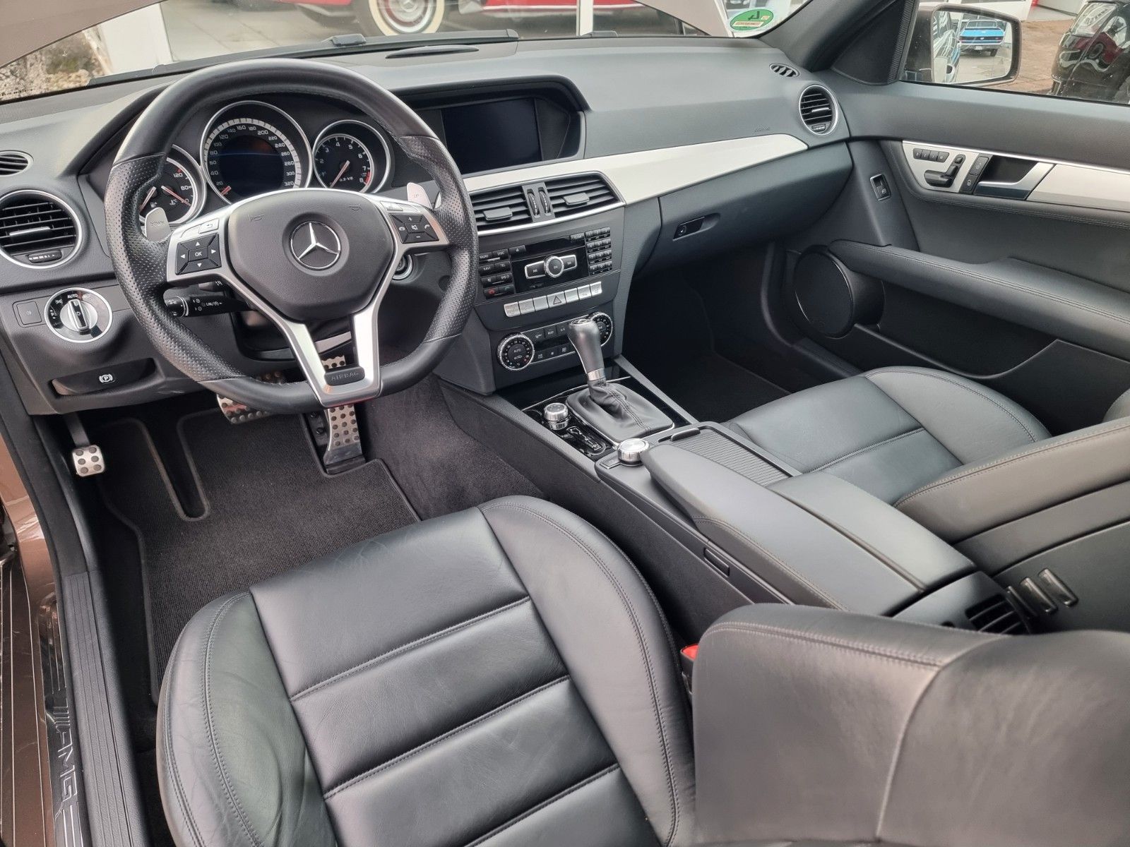 Fahrzeugabbildung Mercedes-Benz C 63 T AMG Designo/BRD/Erstlack/MB-Historie/1A