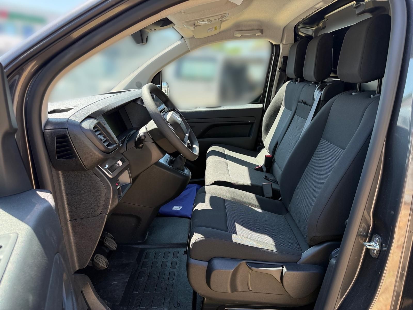 Fahrzeugabbildung Opel Vivaro M Kastenwagen 120 MT6