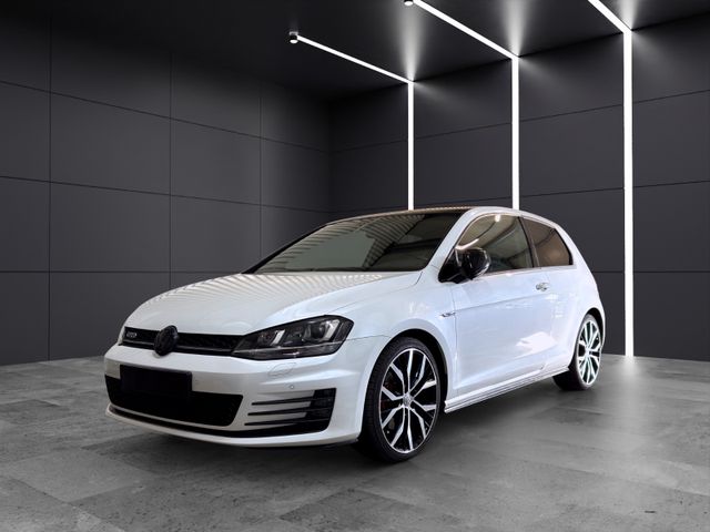 Volkswagen Golf VII Lim. GTD BMT*Pano*DynAudio*Kamera*DCC