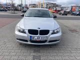BMW 3er E90 320 - BMW aus 2007: 3er