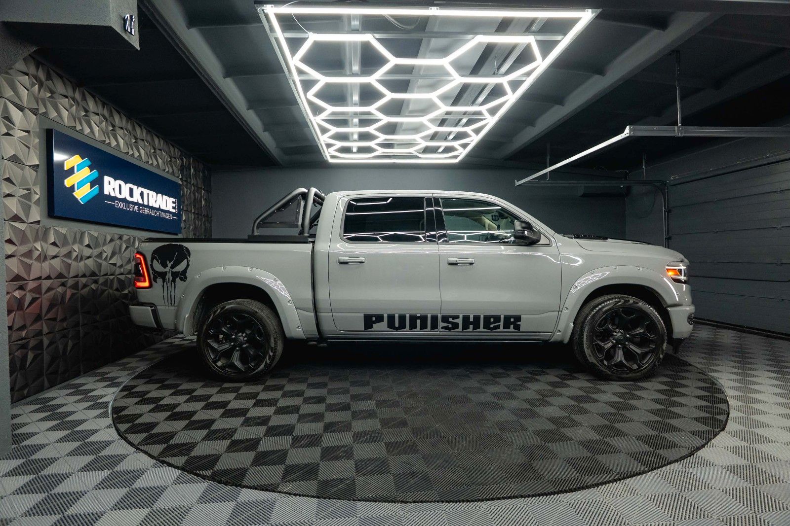 Fahrzeugabbildung Dodge RAM 5.7 V8 HEMI 4x4 LIMITED Offroad 100% Options