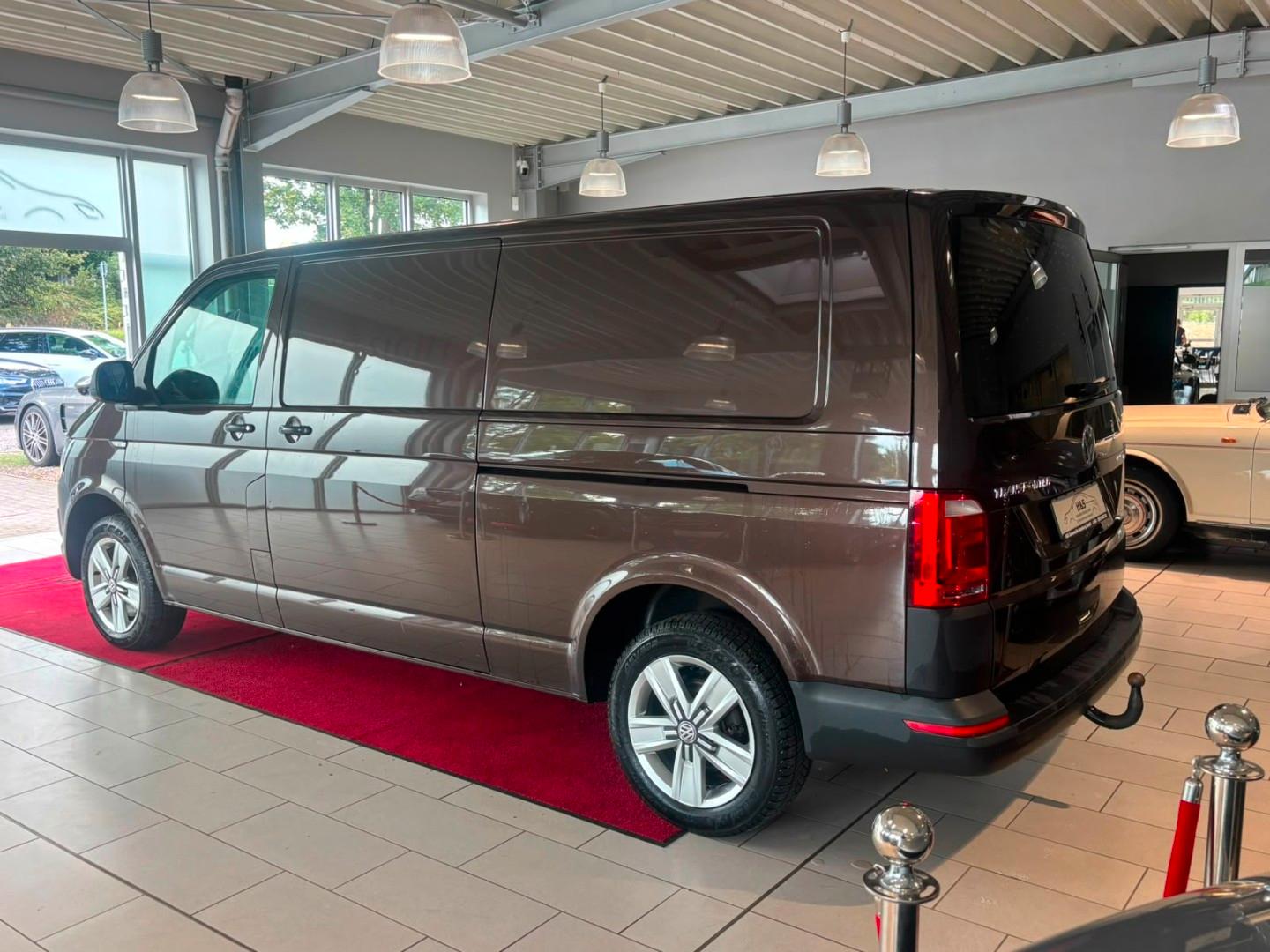 Volkswagen T6 Transporter Kasten lang 4Motion*AHK*Standheiz