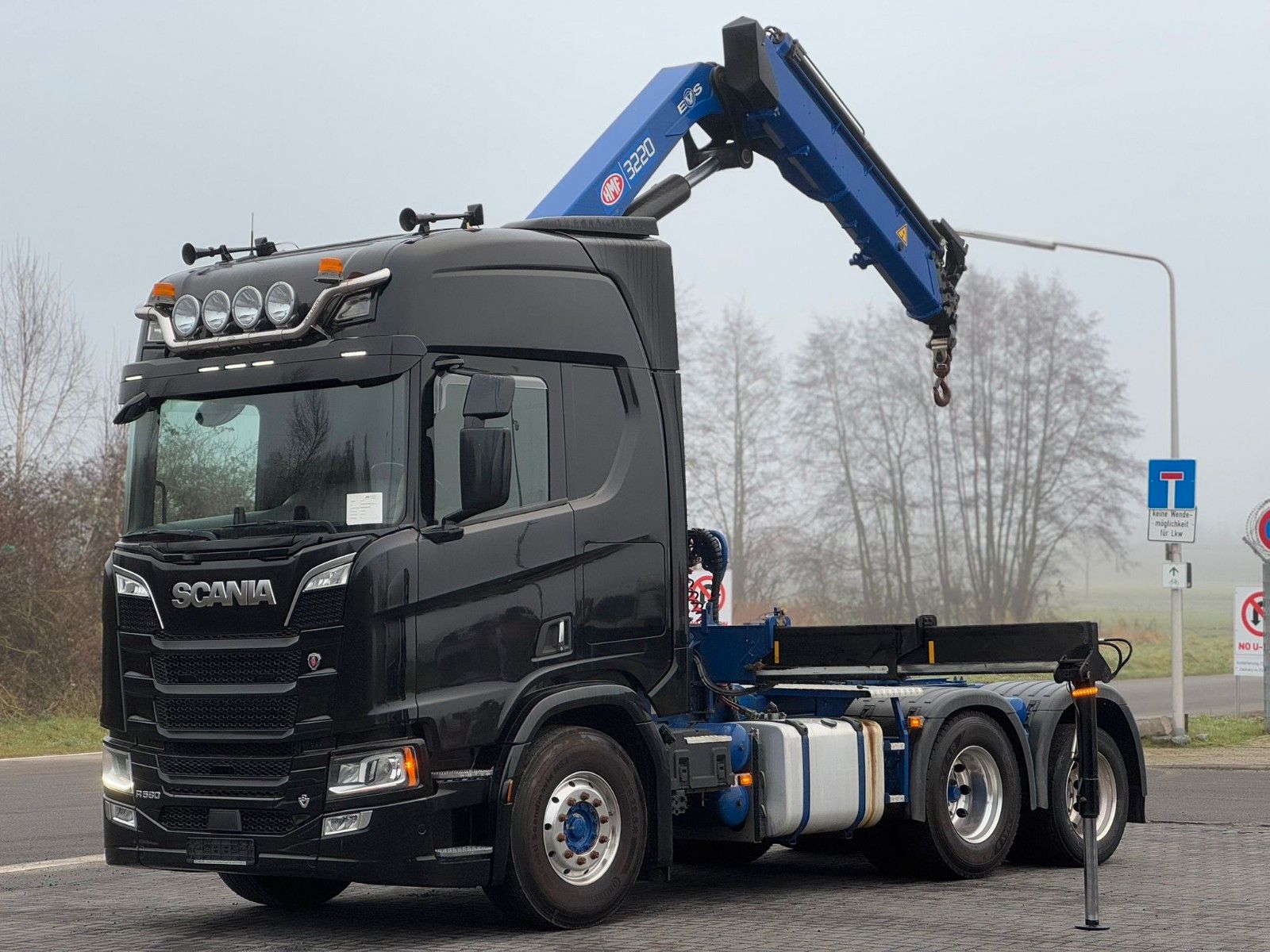 Fahrzeugabbildung Scania R580 V8 HMF 3220-K4 Kran Funk 66 t