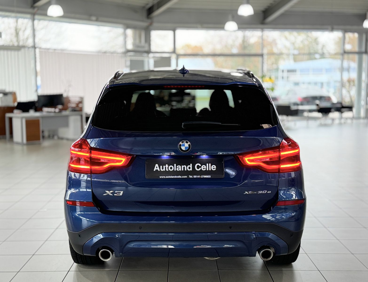 Fahrzeugabbildung BMW X3 xD30e Kamera HUD DAB HiFi Komfort Individual