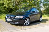 Volvo V50 2.0 - Sehr gepflegt und super Ausstattung - gebrauchte Volvo V50 aus dem Jahr 2011
