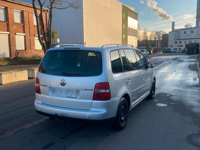 Volkswagen Toran 1.6 Benzin. 7 Sitzer poln...