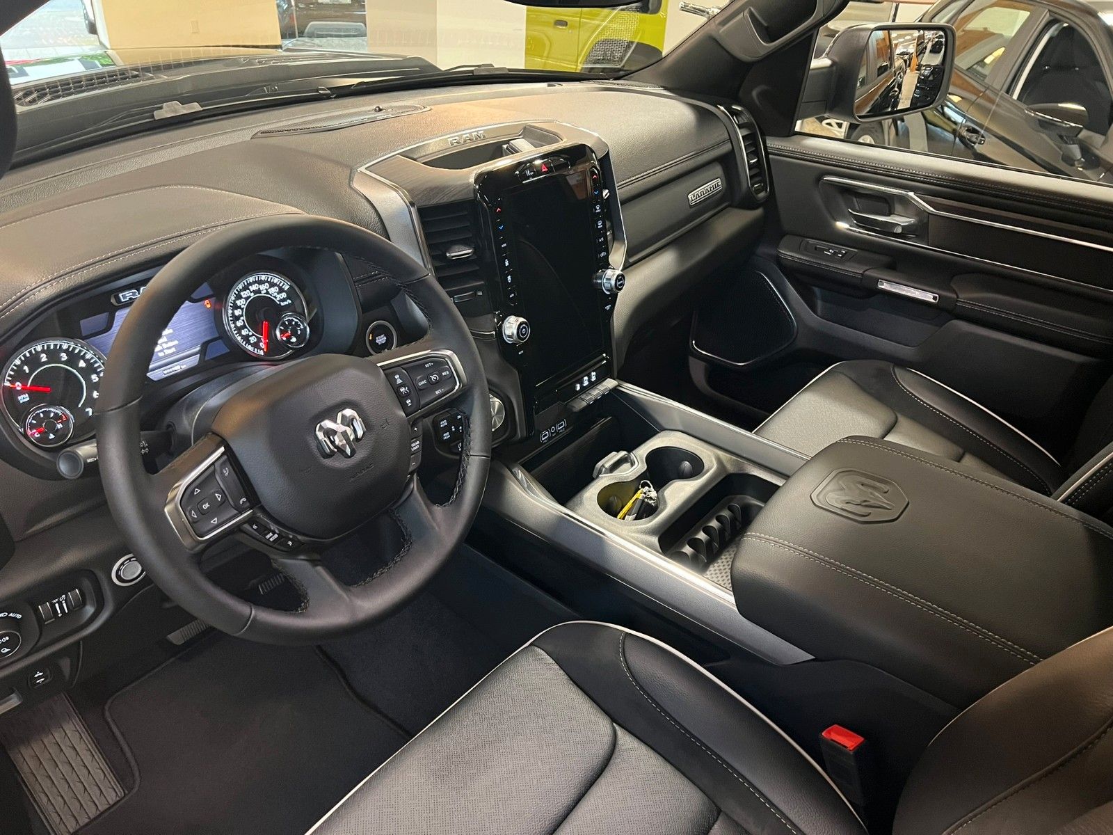 Fahrzeugabbildung Dodge RAM 1500 Laramie Sport Hurricane 4x4 MY25 LPG