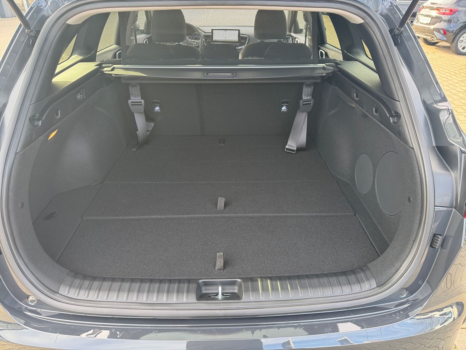 Fahrzeugabbildung Kia CEED_SW 1.0T 100 Ultimate DES JBL