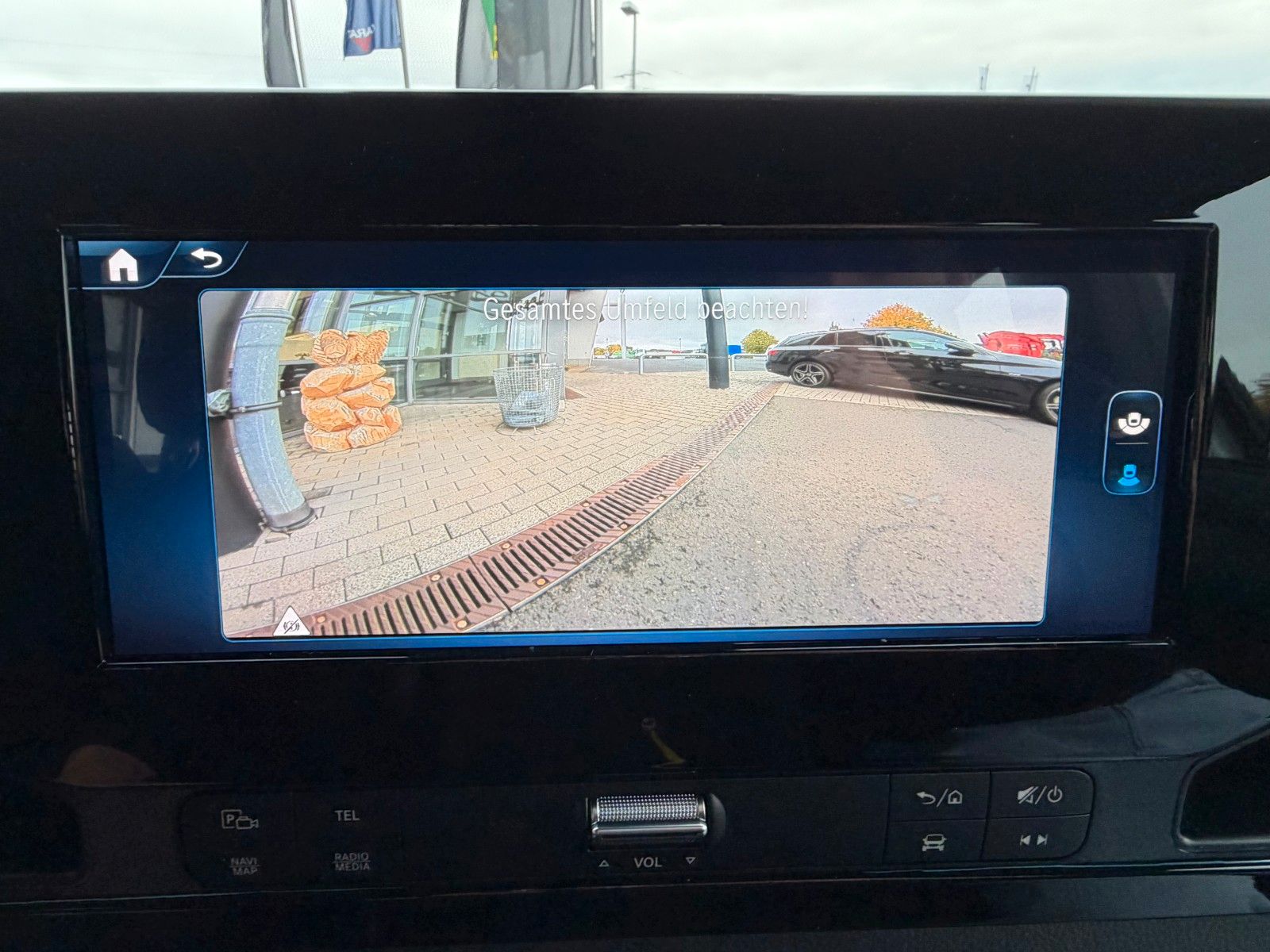 Fahrzeugabbildung Mercedes-Benz Sprinter 317 CDI 3665 9G DoKa AHK Klima Kamera