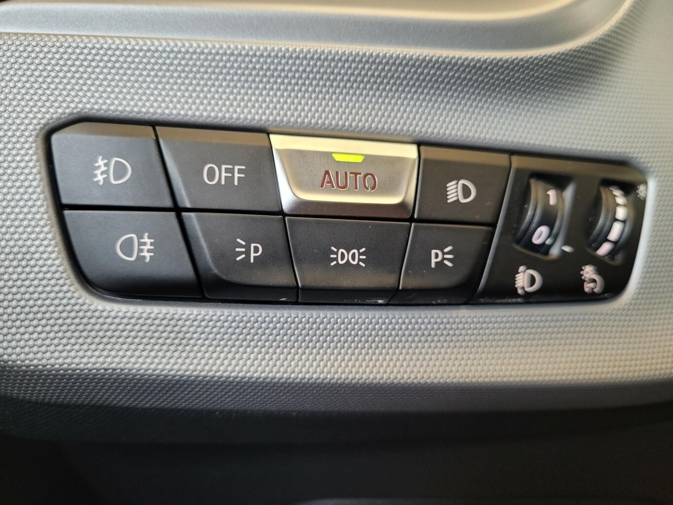 BMW 1 Series 120d xDrive Advantage*LED*AHK*Business-Paket, миниатюра 16