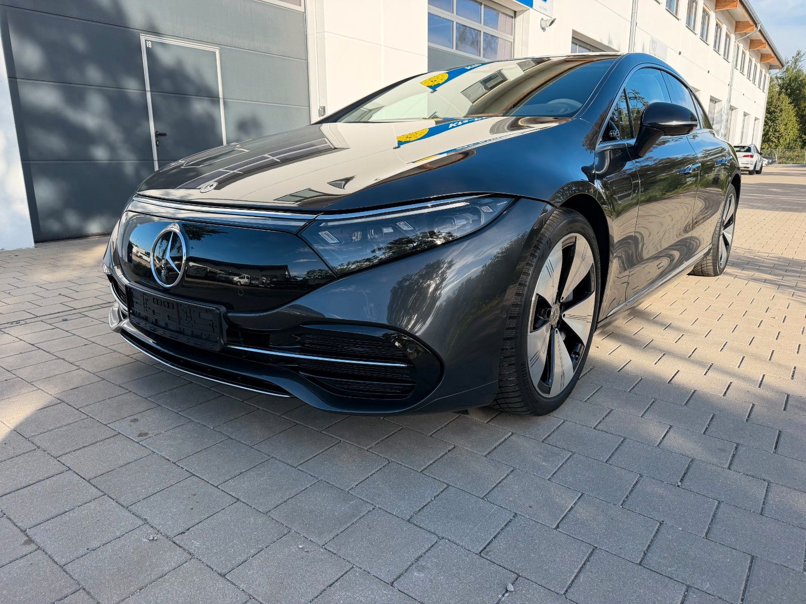 Mercedes-Benz EQS 580 4MATIC Hyperscreen Head-Up Sitzbelüftung imagem 2