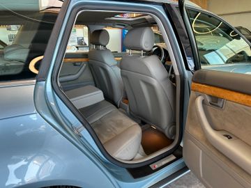 MYAUTOCENTER – Gebraucht- und Jahreswagen mit Werkstattservice in Pfaffenhofen Audi A4 Avant 3.0 TDI quattro *Navi*Klima*