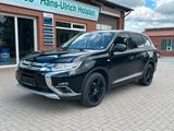 Mitsubishi Outlander Basis 2WD - Mitsubishi Outlander: Basis