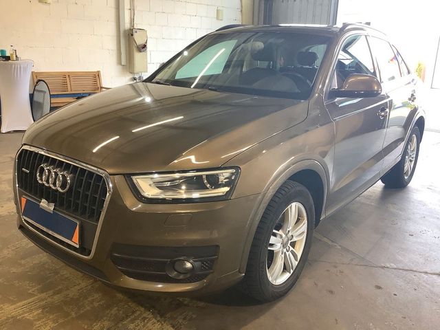 Audi Q3 2.0 TFSI quattro +BI-XENON+SITZHZ+NAVI+AHK+