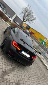 BMW M4  - BMW M4 mit Benzin-Antrieb: Sportwagen, Automatik