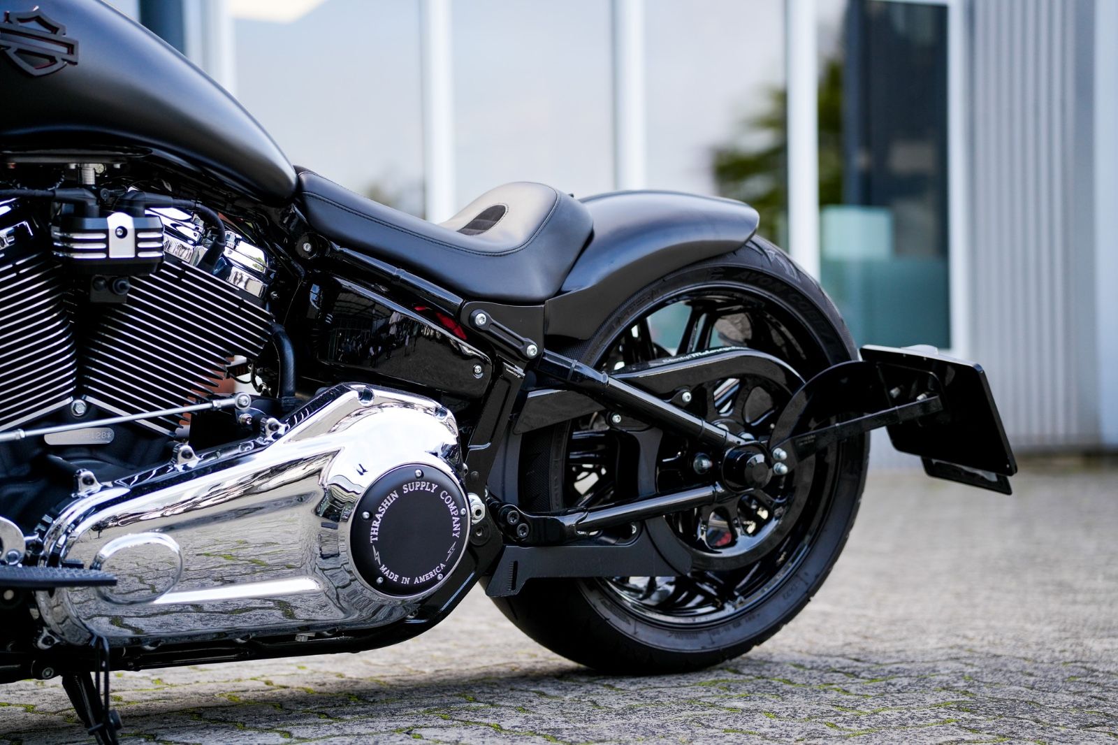 Fahrzeugabbildung Harley-Davidson FXBRS Softail Breakout 114 cui - JEKILL&HYDE -