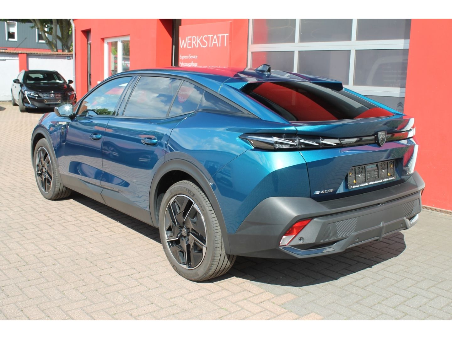 Peugeot e-408 210 GT 360 Navi Shz eHk Focal eSitz imagem 3