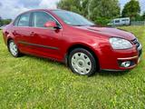 Volkswagen Jetta V Comfortline - gebrauchte VW Jetta aus dem Jahr 2009