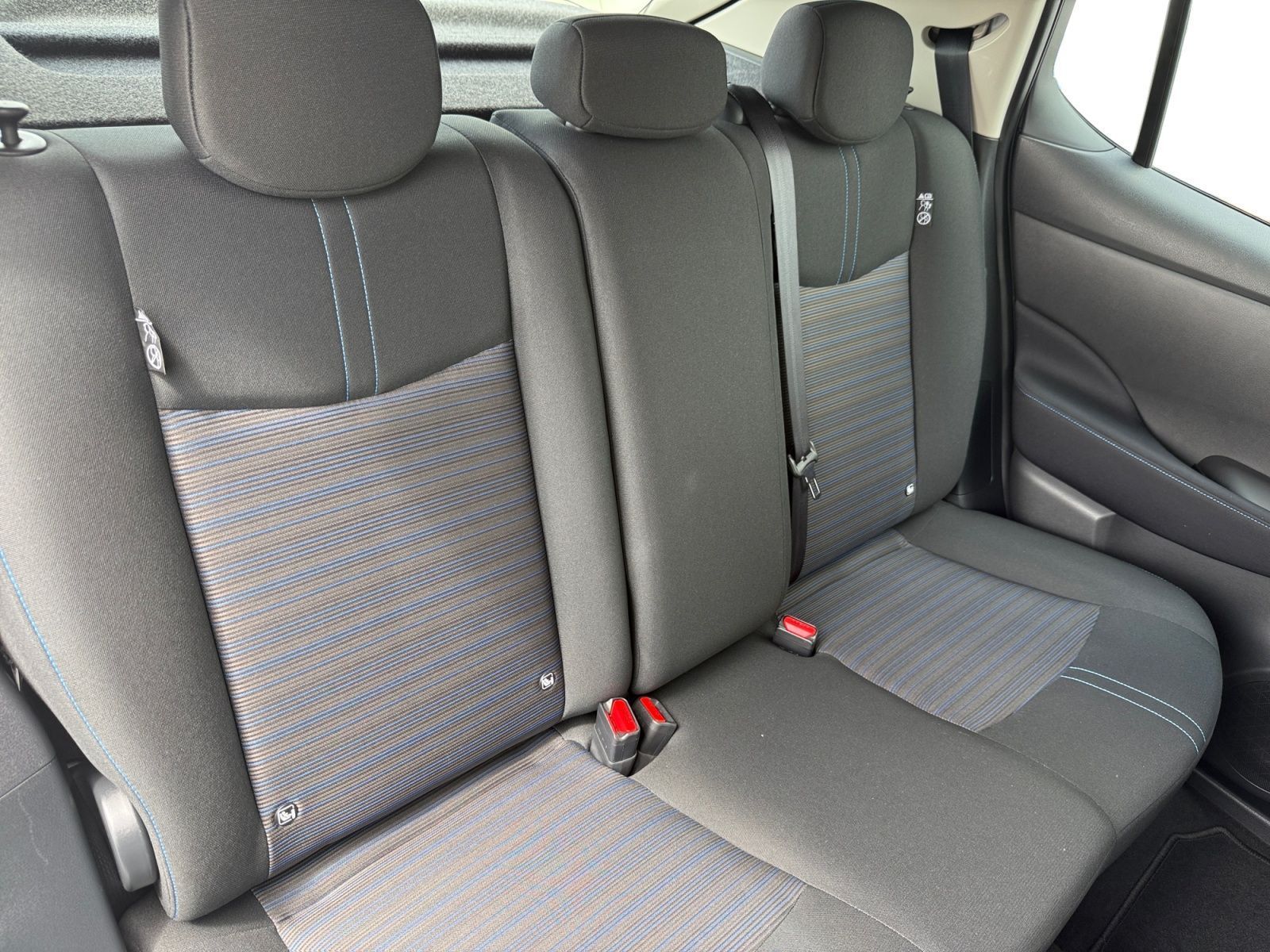 Fahrzeugabbildung Nissan Leaf Acenta R-KAMERA TÜV + SERVICE NEU