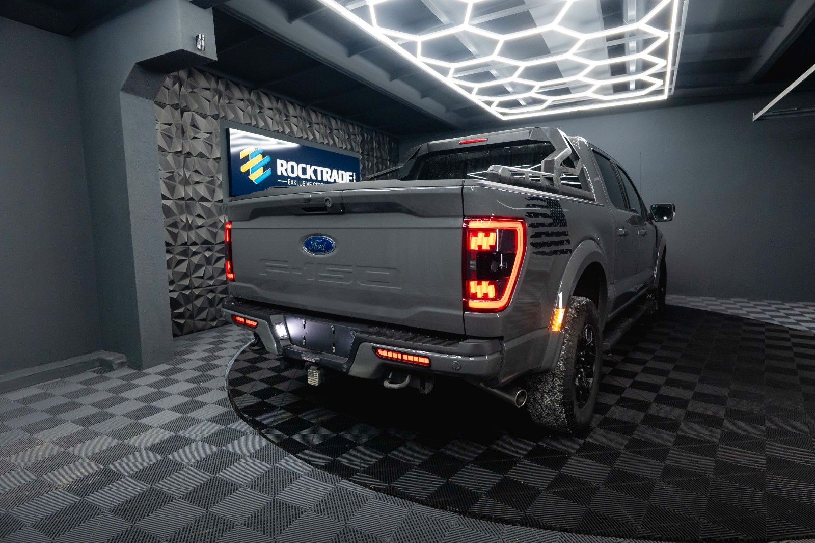 Fahrzeugabbildung Ford F150 5.0L V8 4x4 Offroad SuperCrew RAPTOR 19%