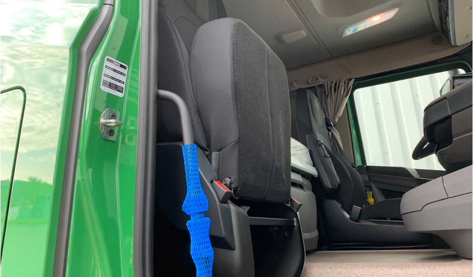 Fahrzeugabbildung DAF FAT XFC 530 SL Meiller TRIGENIUS D 316