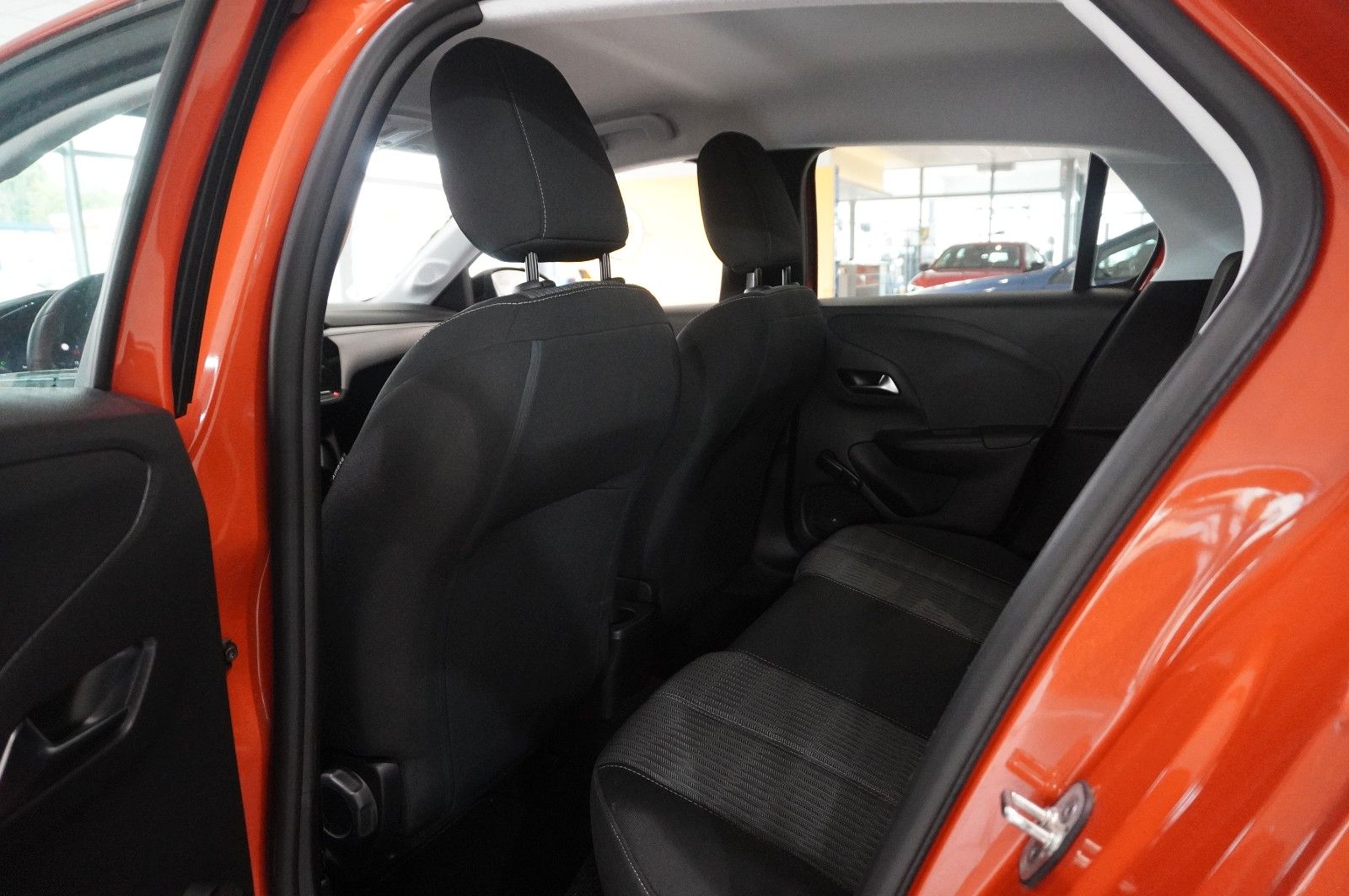 Fahrzeugabbildung Opel Corsa-e F EDITION 7KW NAVI/VIRT/TEMP/DAB/WÄRMEP.