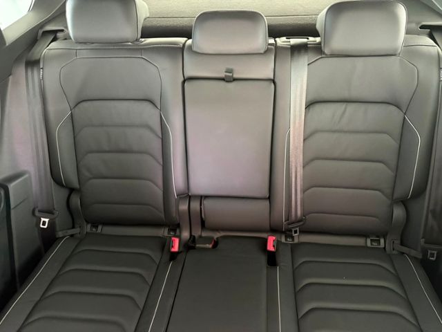 Tiguan  R-Line eHybrid MATRIX NAV APP KAM HUD