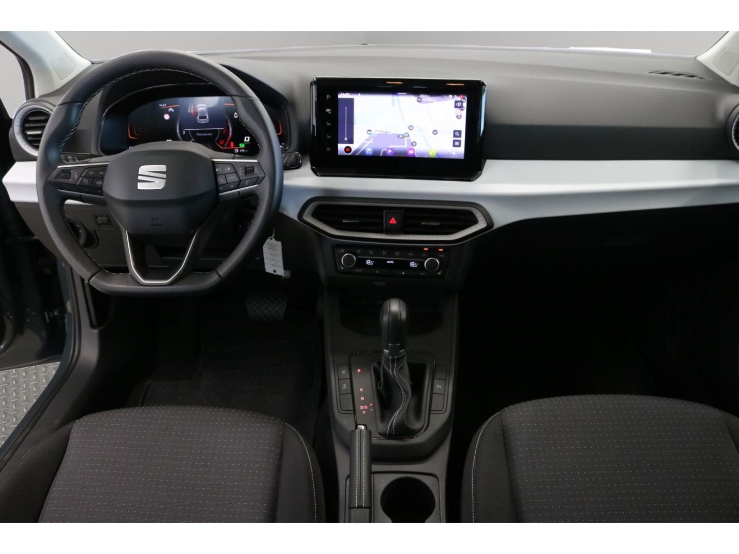 Fahrzeugabbildung SEAT Ibiza Style Automatik Kamera Navi SHZ PDC Alu LE