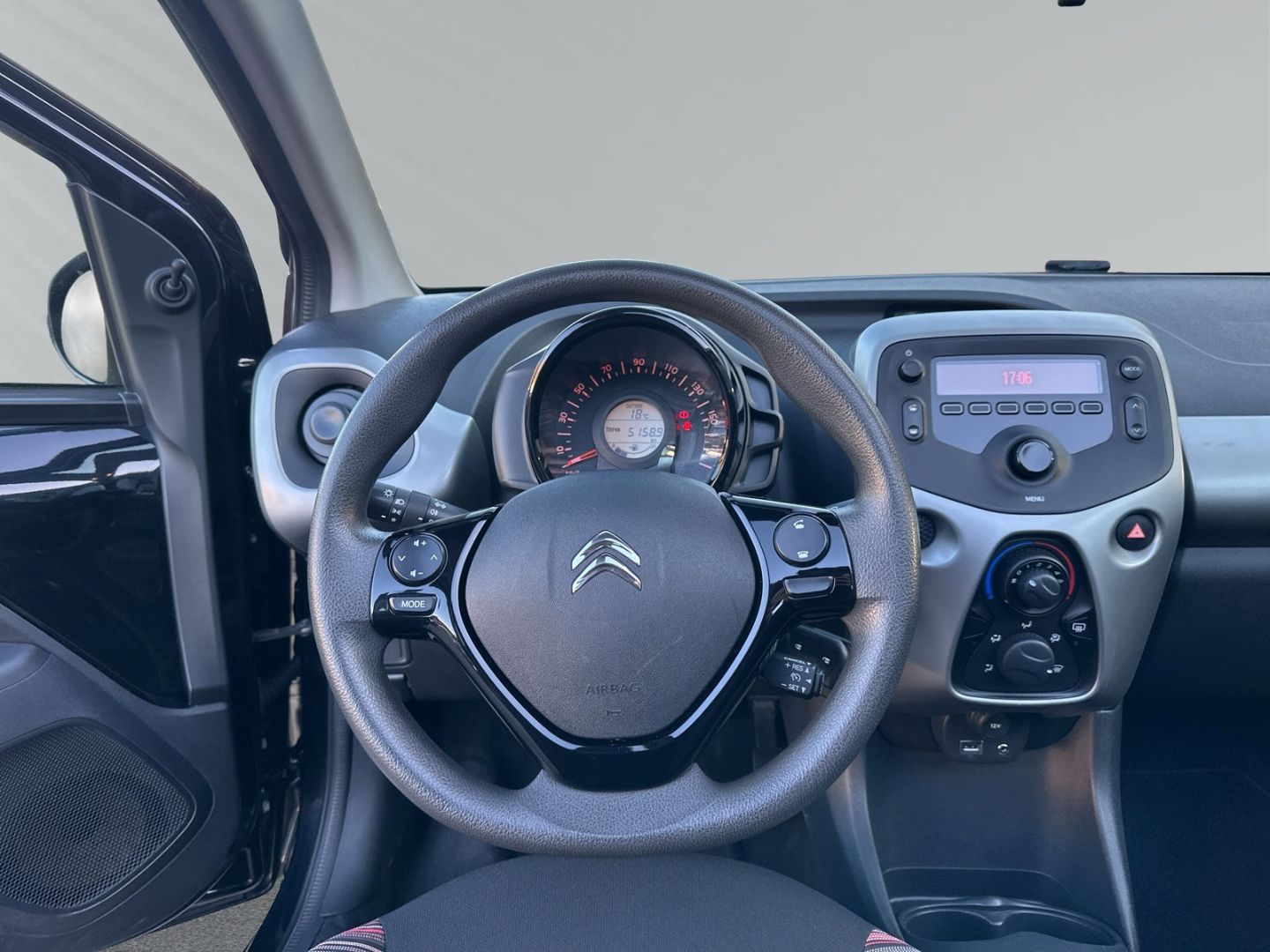 Fahrzeugabbildung Citroën C1 AIRSCAPE Feel VTi 1.0 Faltdach+ Tel.-Vorb. +