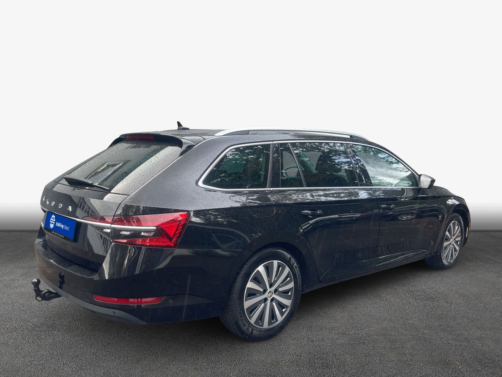 Skoda Superb Combi 2.0 TDI DSG Style Premium Edition L imagem 2
