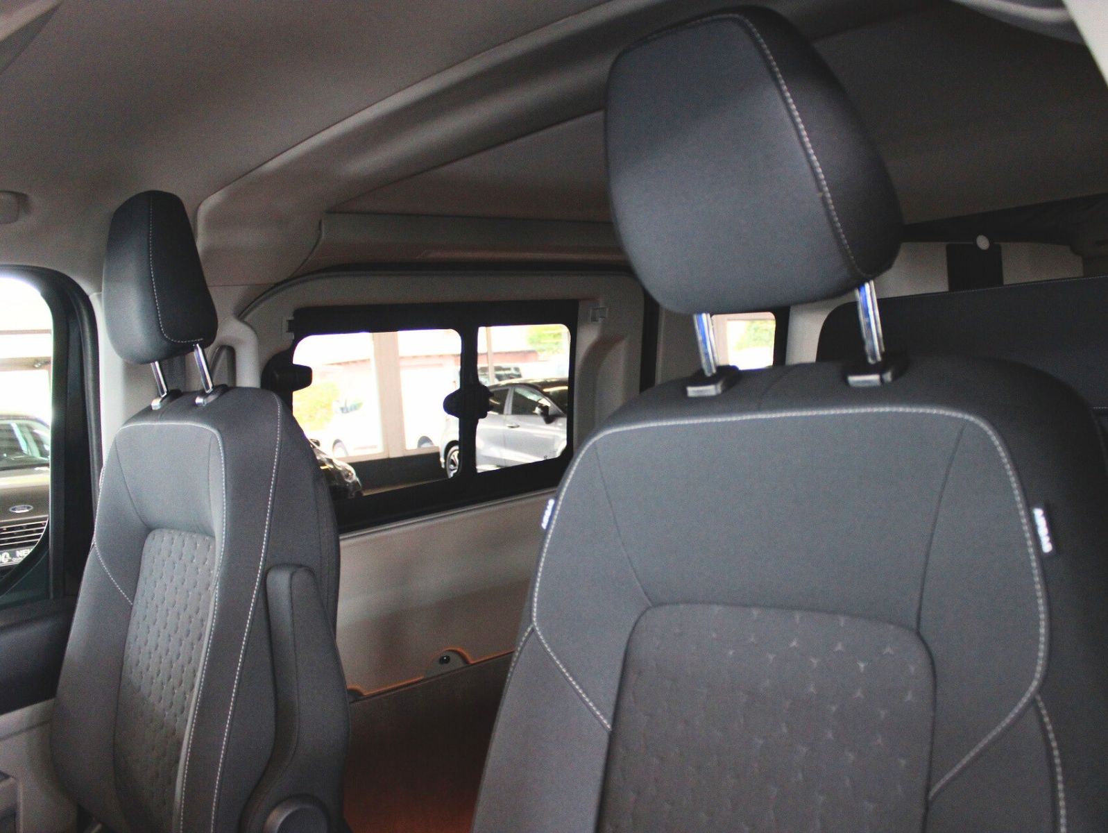 Fahrzeugabbildung Ford NUGGET L2 Titanium MARKISE + Aufstelldach SOFORT