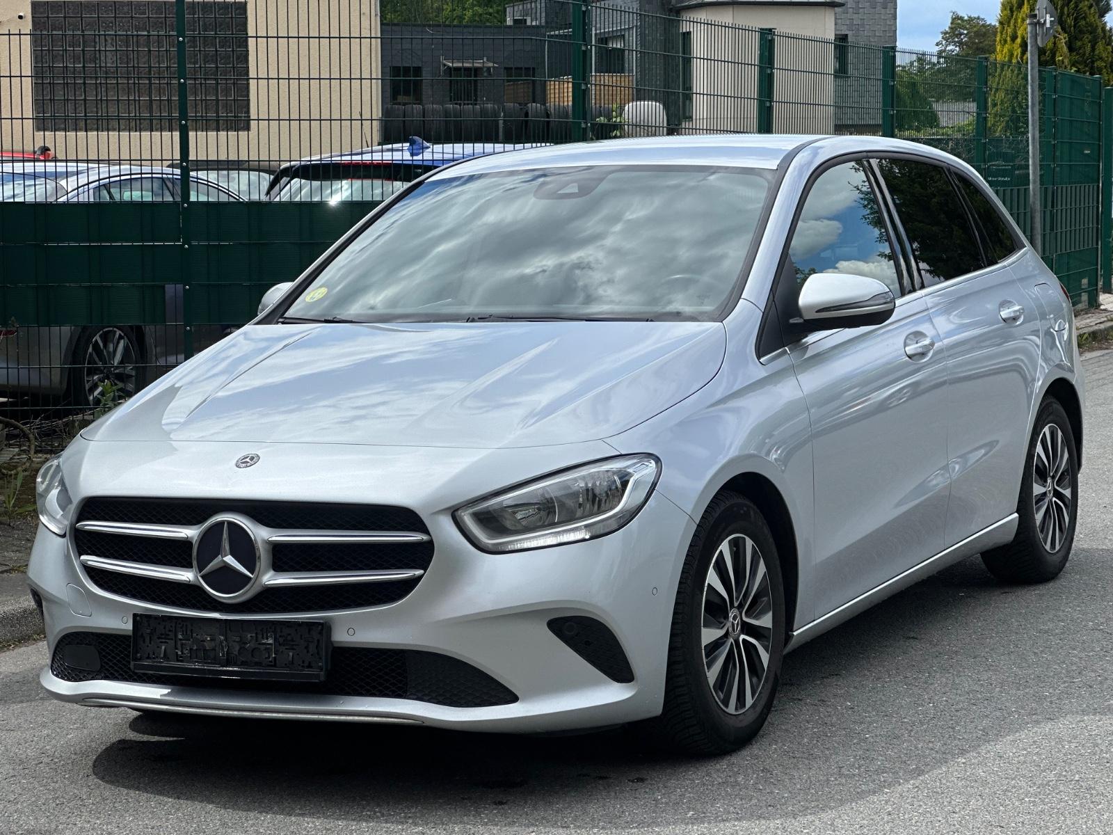 Mercedes-Benz B 180d*Navi*Cam*ACC*