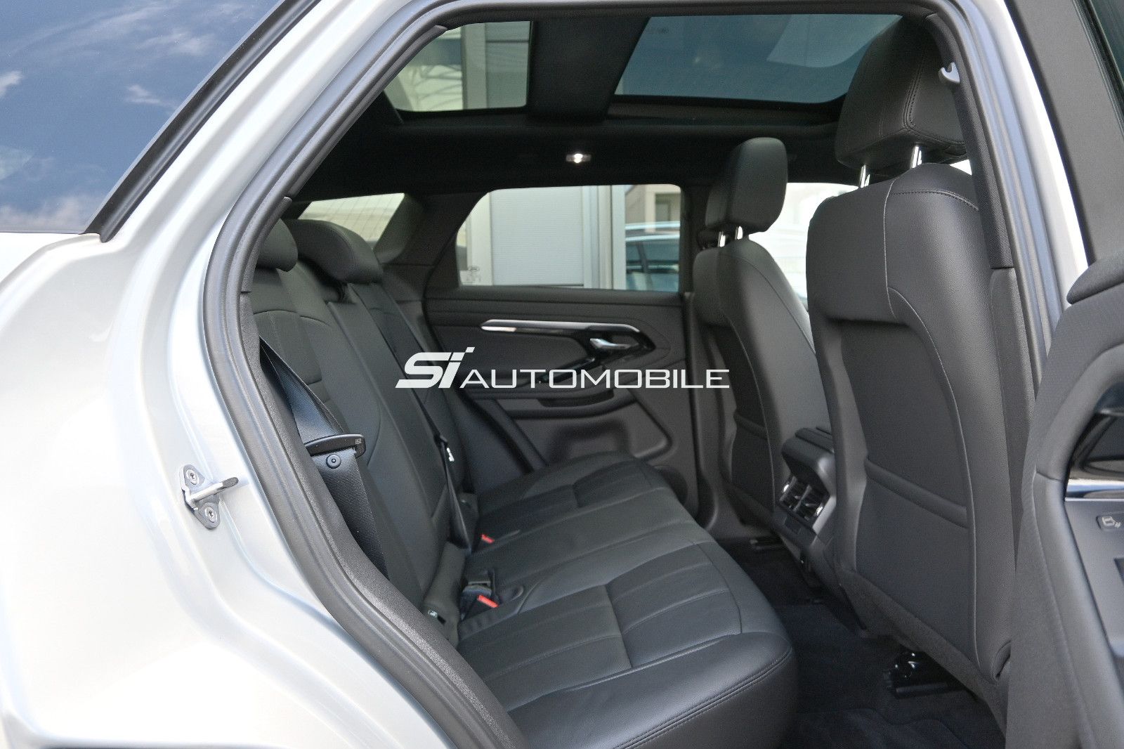 Fahrzeugabbildung Land Rover Range Rover Evoque D165 Nolita Edition °AHK°STHZ