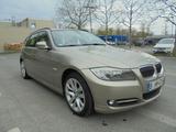 BMW 318i Touring - Benzin  71000 Km  - BMW 3er Reihe aus 2012: Kombi