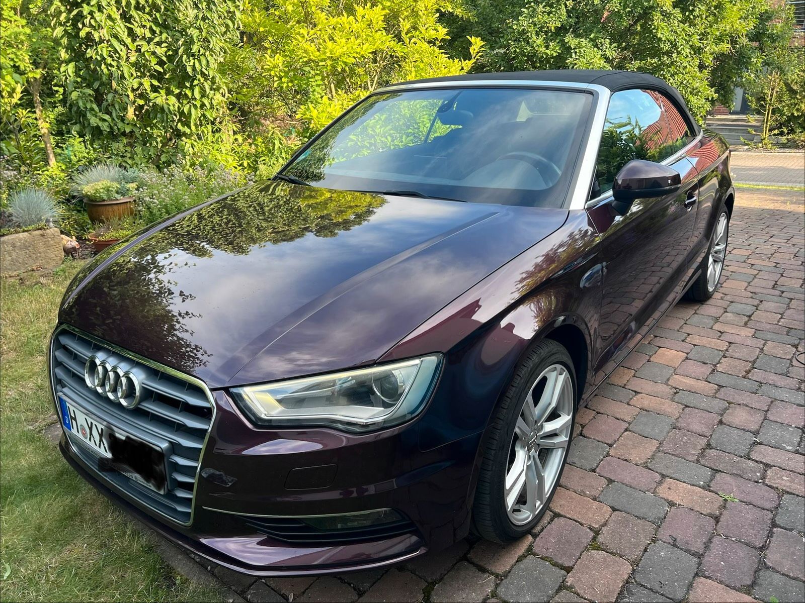 AUDI Audi A3 Cabriolet 2.0 TDI Ambiente Shirazrot
