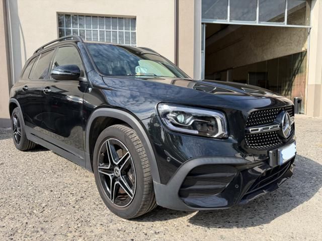 Mercedes-Benz MERCEDES-BENZ GLB 200 d Automatic 4Matic Premium imagem 3