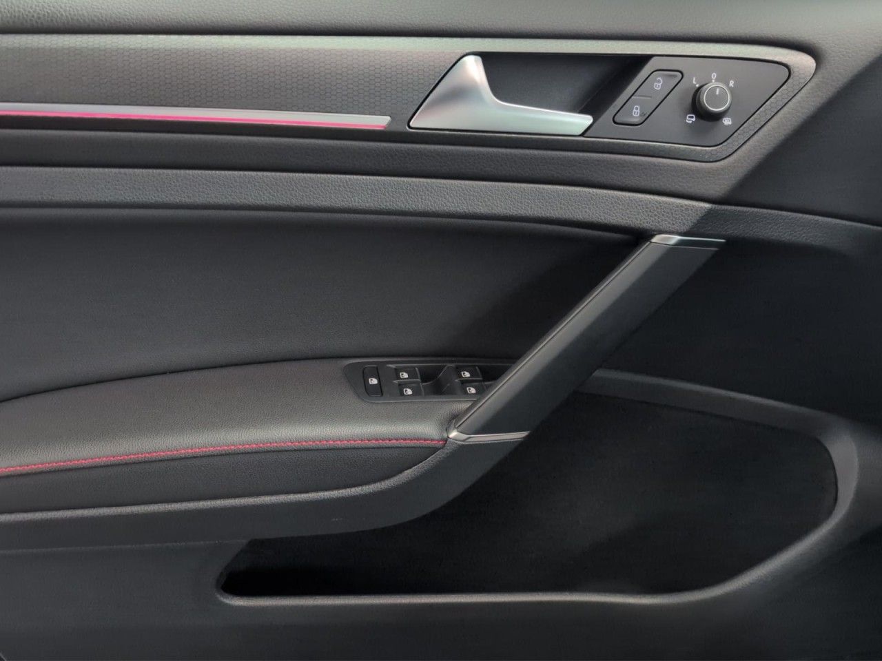 Golf VII GTI Performance 2.0 TSI DSG Klima Navi