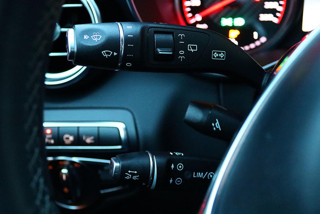 Mercedes-Benz C 63 AMG