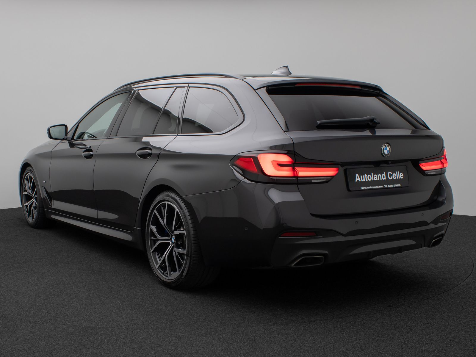 Fahrzeugabbildung BMW 540d xD M Sport Kamera HUD DAB H/K 4xKlima AHK