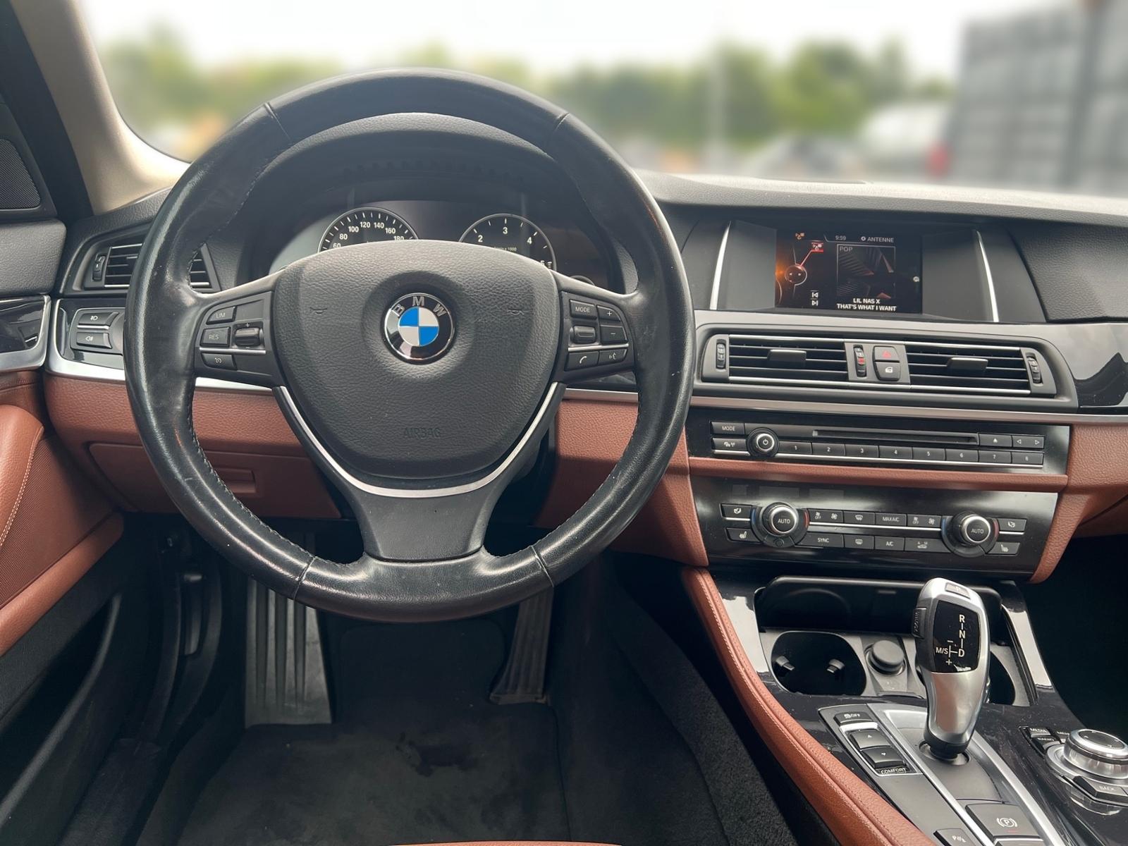 BMW 520d 140KW (190PS)*NAVI*AUTOMATIK*AHK*LEDER*PDC*