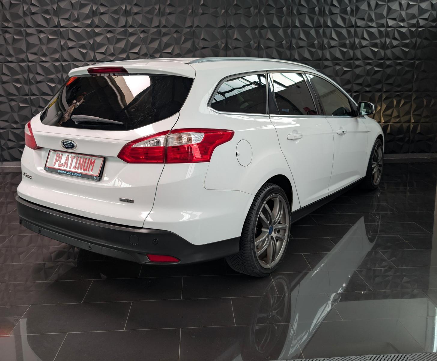 Ford Focus 2012 — engine 1.560 cm³, 105 HP (77kW)