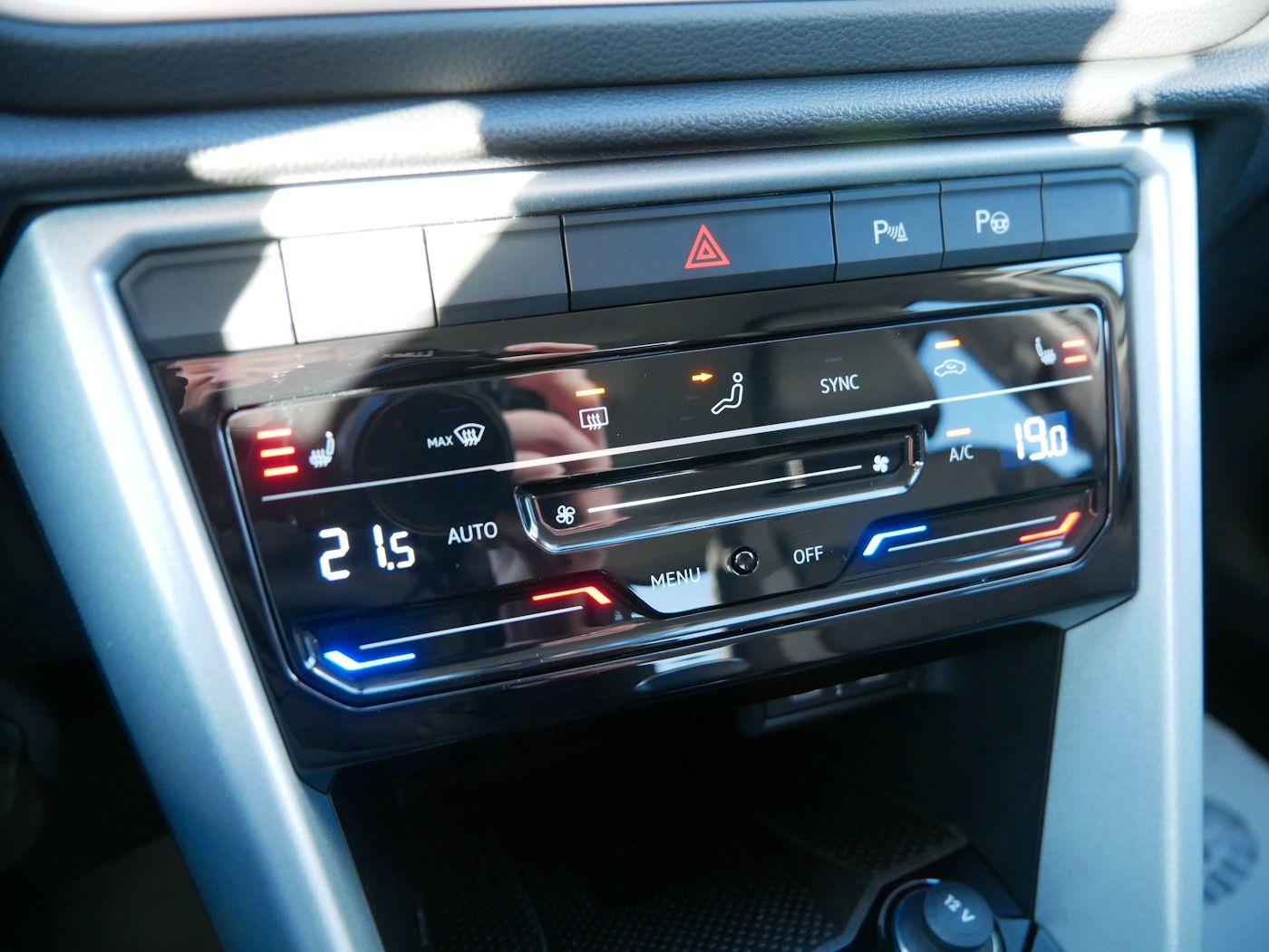 Fahrzeugabbildung Volkswagen T-Roc 1.0 TSI GOAL NEU35T ACC LED SHZ Allwetter