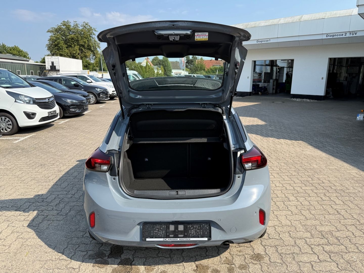 Fahrzeugabbildung Opel Corsa F Edition mit SHZ+LHZ+Kamera