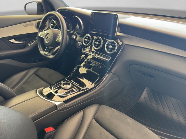 Fahrzeugabbildung Mercedes-Benz GLC 250d 4M Coupe AMG+Night+Sportfahr+Kamera+AHK