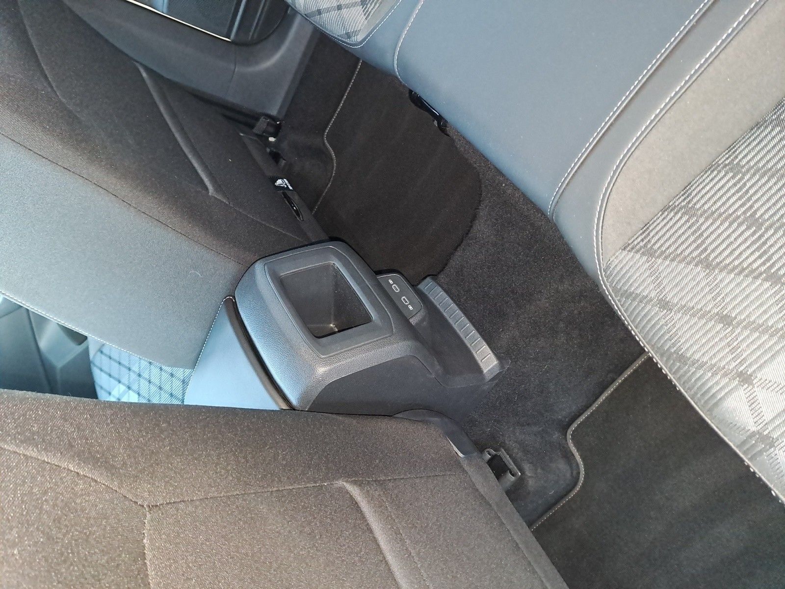 Volkswagen T-Cross - Bild 14