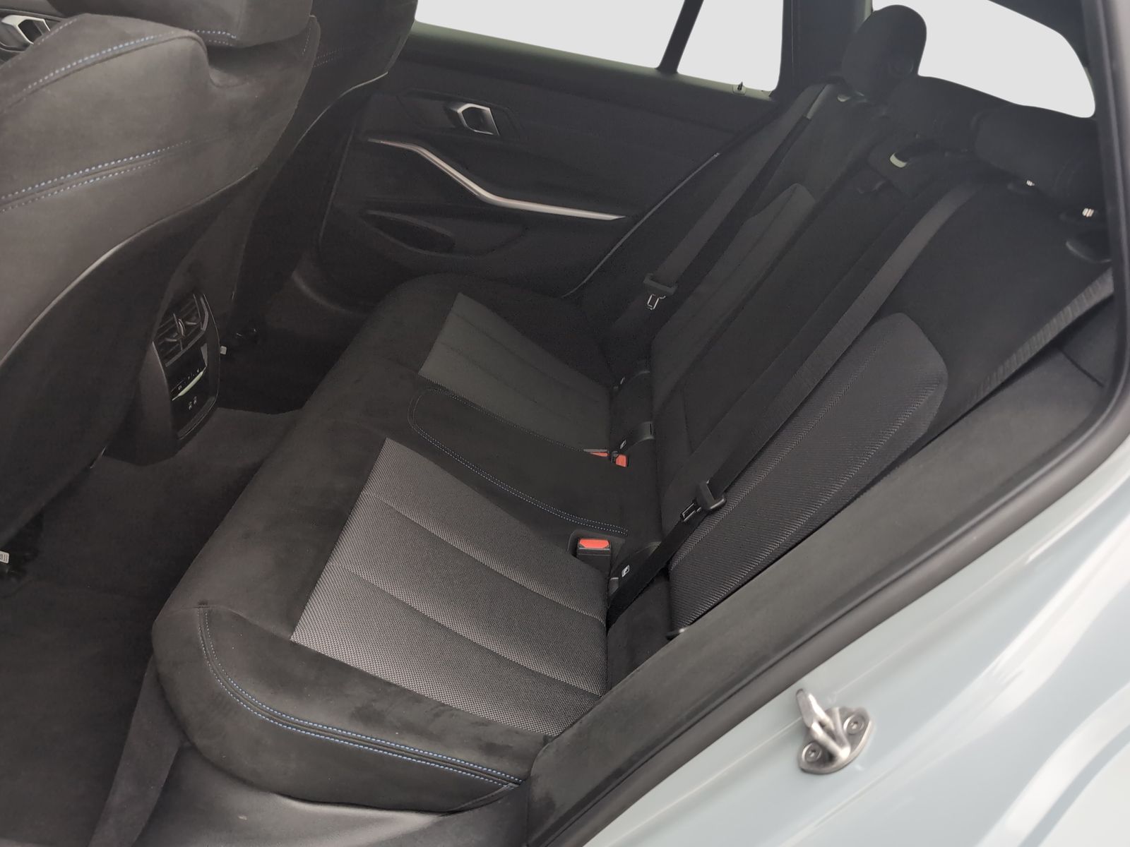 BMW 320 - Bild 11